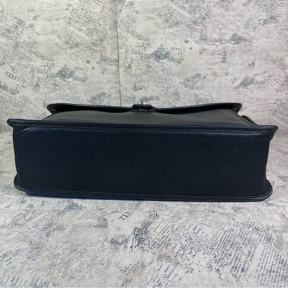 90’s Vintage Coach Vintage Beekman Brief No- E0Z-5266 - Picture 5 of 16
